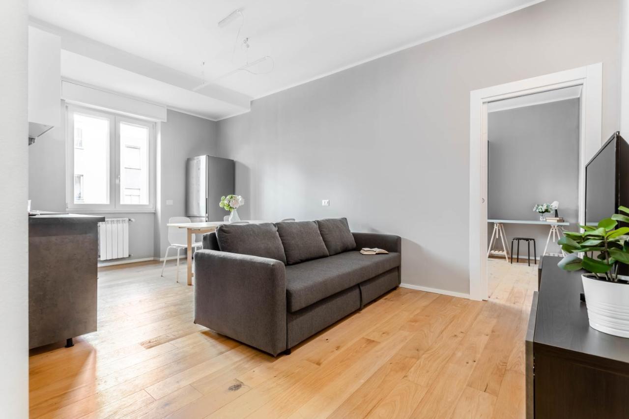 ミラノJoivy Charming Flat With Deskアパートメント エクステリア 写真