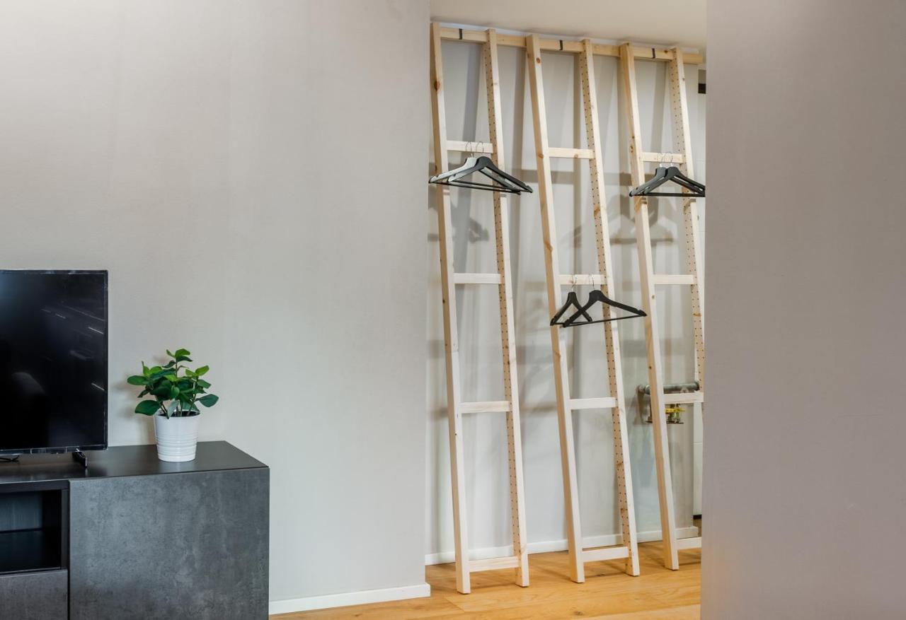 ミラノJoivy Charming Flat With Deskアパートメント エクステリア 写真